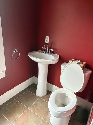 110 South St, New Bedford, MA 02740