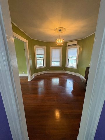 110 South St, New Bedford, MA 02740