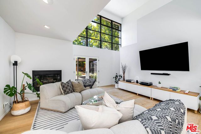 12507 Westminster Avenue, Los Angeles, CA 90066