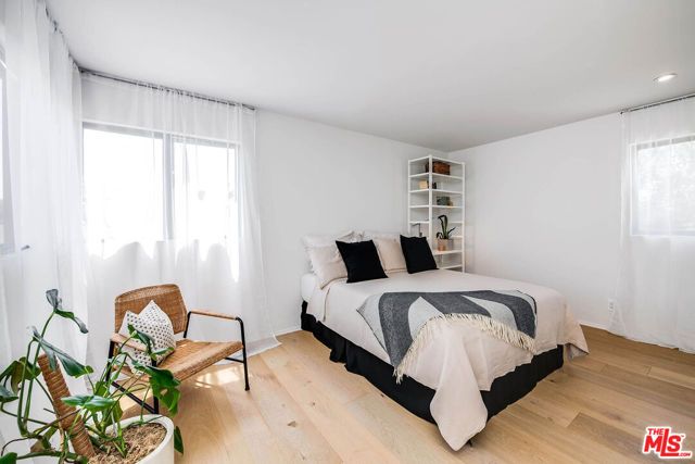 12507 Westminster Avenue, Los Angeles, CA 90066