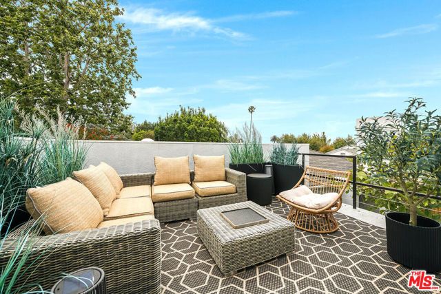 12507 Westminster Avenue, Los Angeles, CA 90066