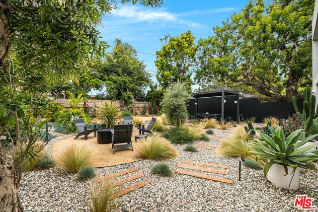 12507 Westminster Avenue, Los Angeles, CA 90066