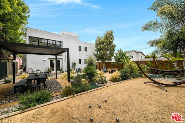 12507 Westminster Avenue, Los Angeles, CA 90066