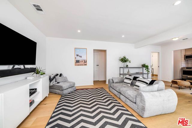 12507 Westminster Avenue, Los Angeles, CA 90066