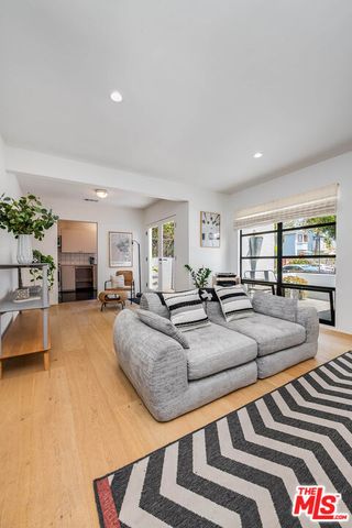 12507 Westminster Avenue, Los Angeles, CA 90066