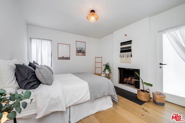 12507 Westminster Avenue, Los Angeles, CA 90066