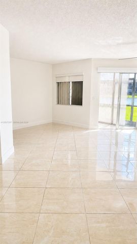 901 SW 141st Avenue 111M, Pembroke Pines, FL 33027
