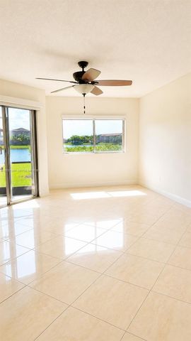 901 SW 141st Avenue 111M, Pembroke Pines, FL 33027