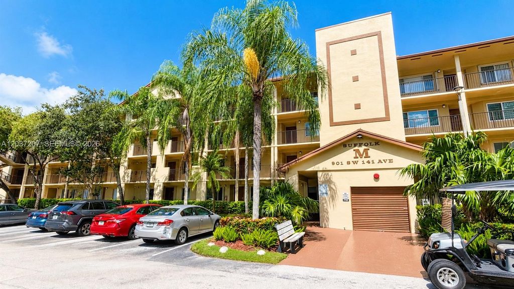 901 SW 141st Avenue 111M, Pembroke Pines, FL 33027