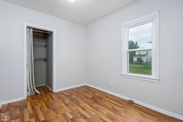 19128 Delaware St Street, Roseville, MI 48066