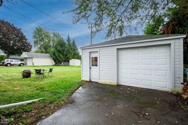 19128 Delaware St Street, Roseville, MI 48066