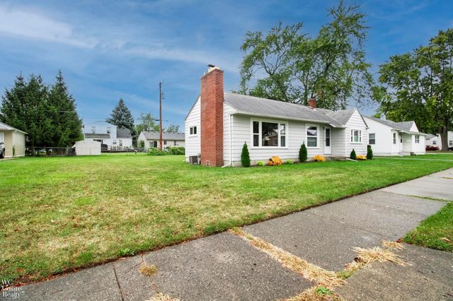 19128 Delaware St Street, Roseville, MI 48066