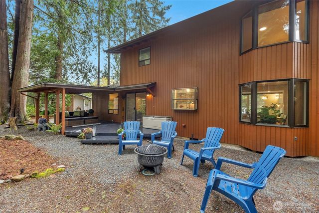 8909 55th Place W, Mukilteo, WA 98275