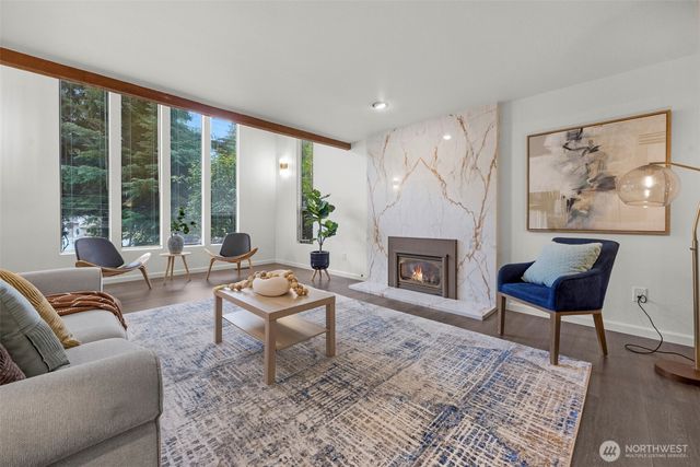 8909 55th Place W, Mukilteo, WA 98275