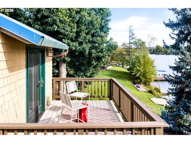 20122 Ne INTERLACHEN Ln, Fairview, OR 97024