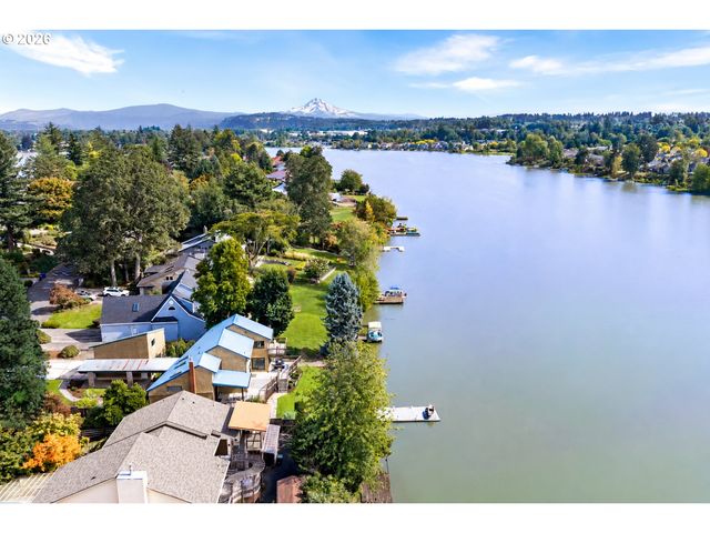 20122 Ne INTERLACHEN Ln, Fairview, OR 97024