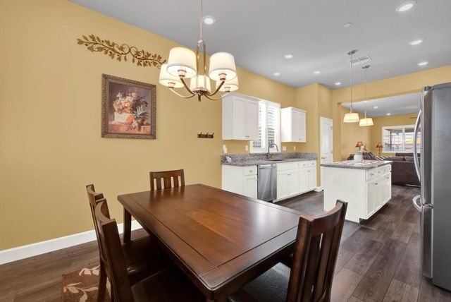 5153 Creekhollow Way, Roseville, CA 95747