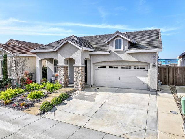 5153 Creekhollow Way, Roseville, CA 95747