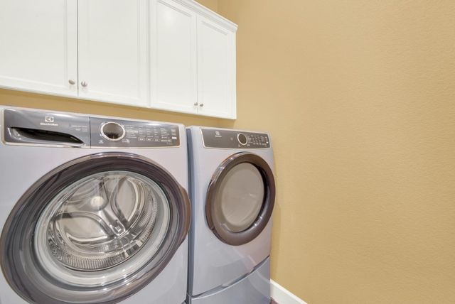 5153 Creekhollow Way, Roseville, CA 95747