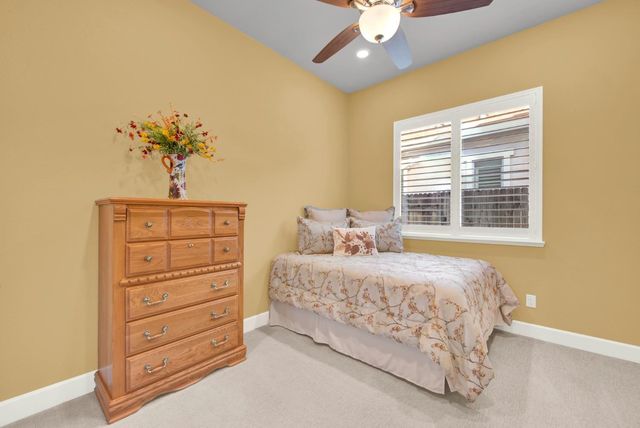 5153 Creekhollow Way, Roseville, CA 95747