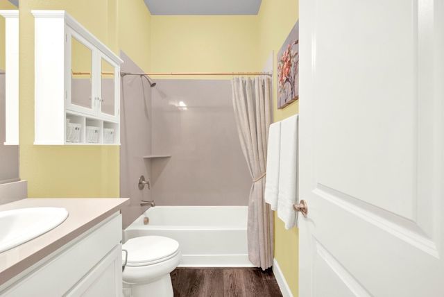 5153 Creekhollow Way, Roseville, CA 95747