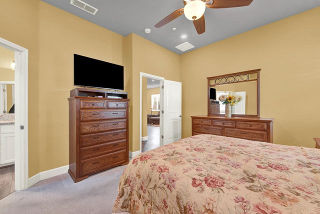 5153 Creekhollow Way, Roseville, CA 95747