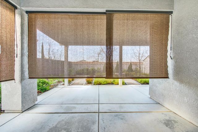 5153 Creekhollow Way, Roseville, CA 95747