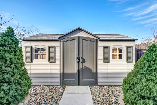 5153 Creekhollow Way, Roseville, CA 95747