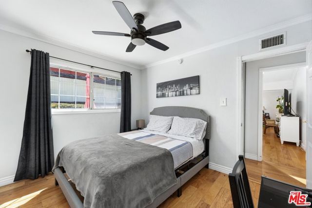 20628 Clark Street, Los Angeles, CA 91367
