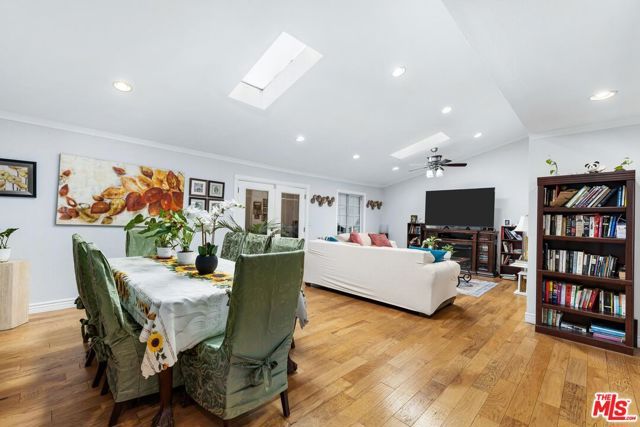 20628 Clark Street, Los Angeles, CA 91367