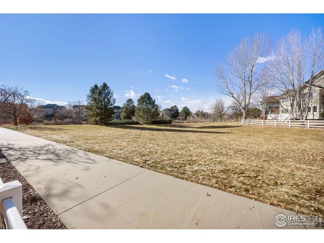 913 Ninebark Ln, Longmont, CO 80503