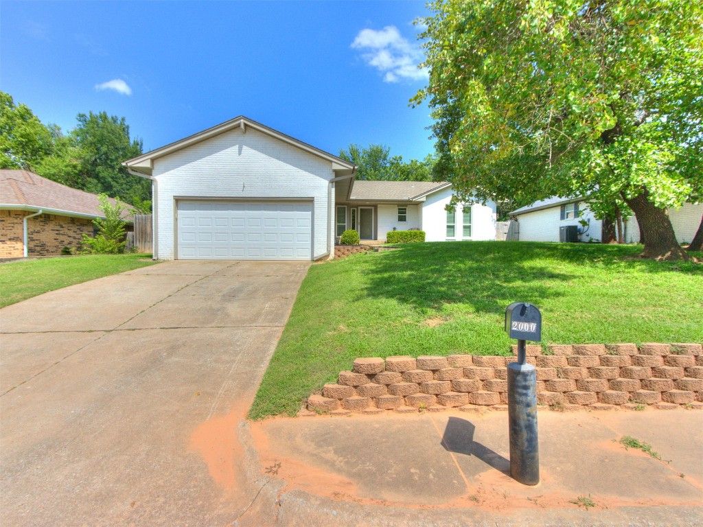 2000 Willow Creek Road, Edmond, OK 73013