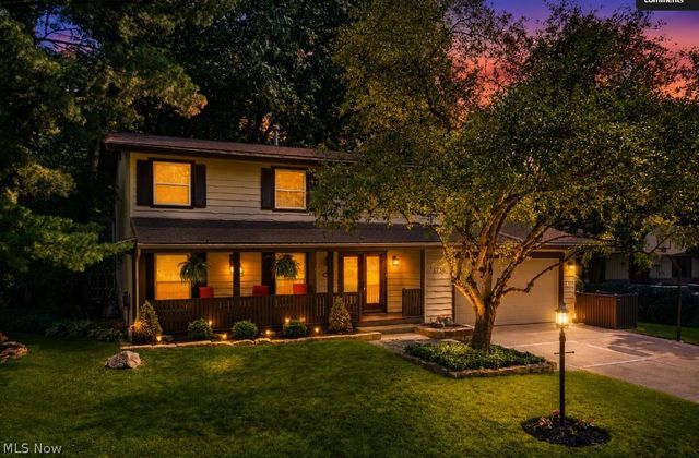 1756 Deepwood Drive, Akron, OH 44313