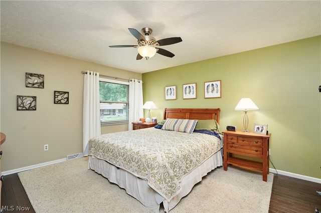 1756 Deepwood Drive, Akron, OH 44313