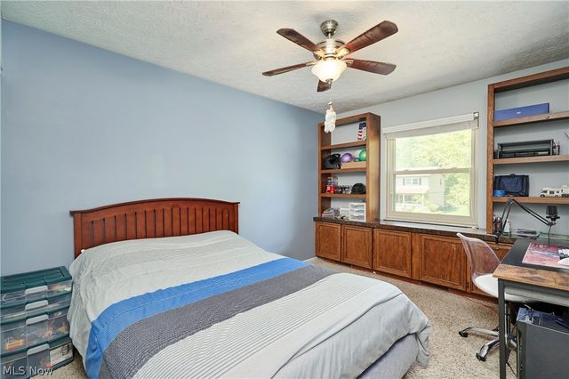 1756 Deepwood Drive, Akron, OH 44313
