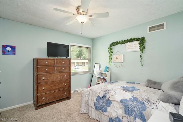 1756 Deepwood Drive, Akron, OH 44313