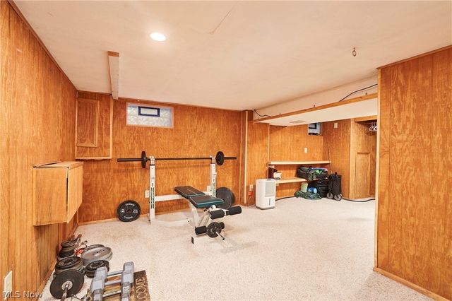 1756 Deepwood Drive, Akron, OH 44313
