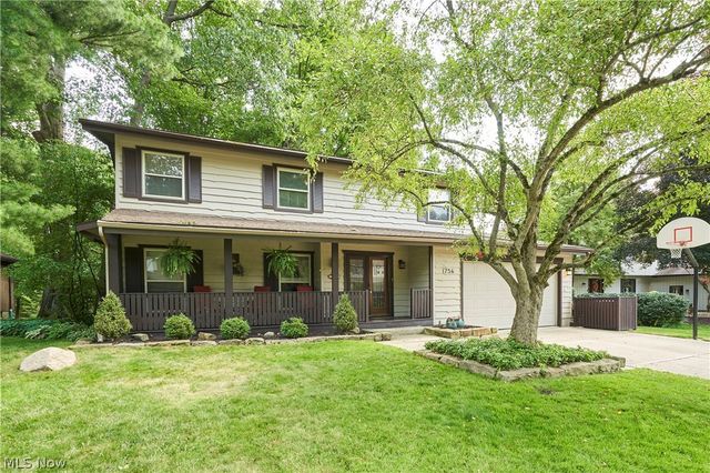 1756 Deepwood Drive, Akron, OH 44313