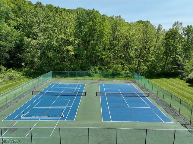 1756 Deepwood Drive, Akron, OH 44313