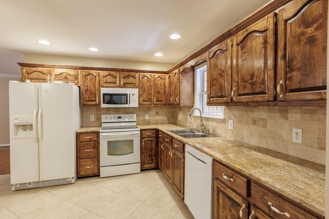 1202 Covie Drive, Dalton, GA 30720