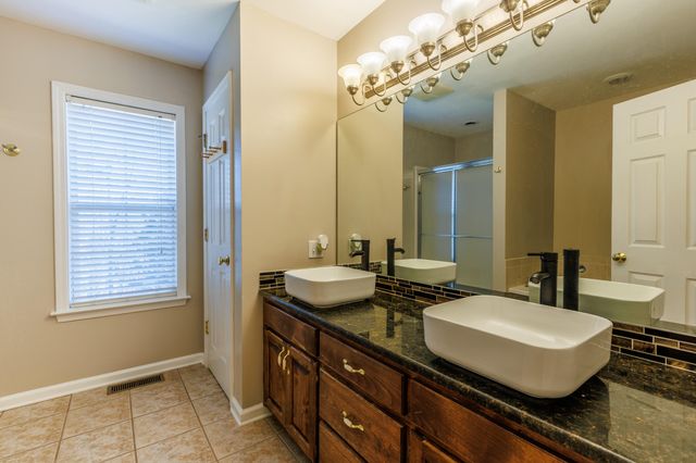 1202 Covie Drive, Dalton, GA 30720