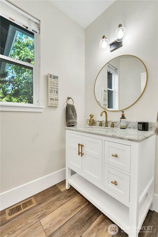 17304 Parkside Way SE, Renton, WA 98058