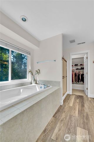 17304 Parkside Way SE, Renton, WA 98058