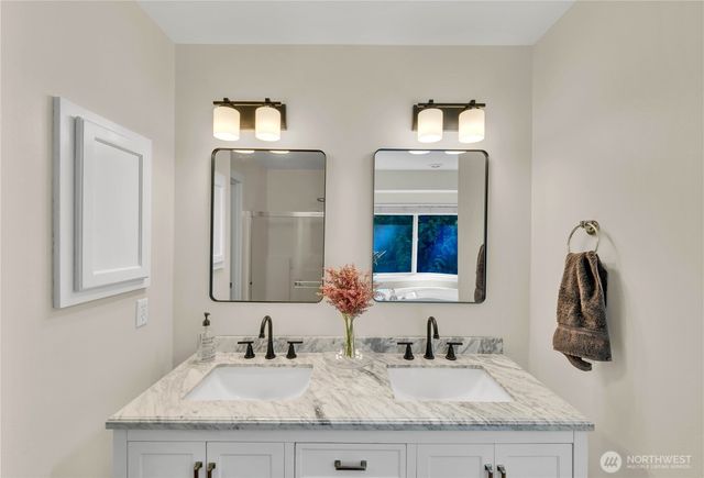 17304 Parkside Way SE, Renton, WA 98058