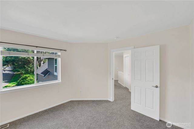 17304 Parkside Way SE, Renton, WA 98058