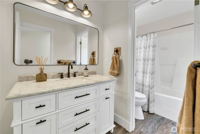 17304 Parkside Way SE, Renton, WA 98058