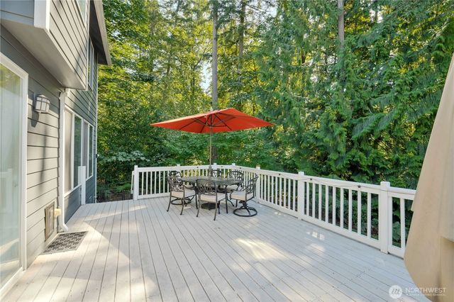 17304 Parkside Way SE, Renton, WA 98058