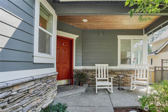 17304 Parkside Way SE, Renton, WA 98058