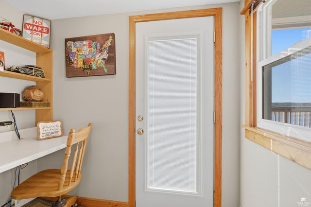 7023 Deer Run, Manhattan, KS 66503