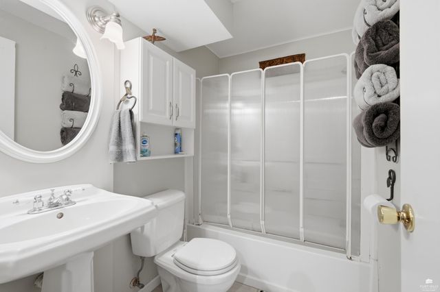 7023 Deer Run, Manhattan, KS 66503